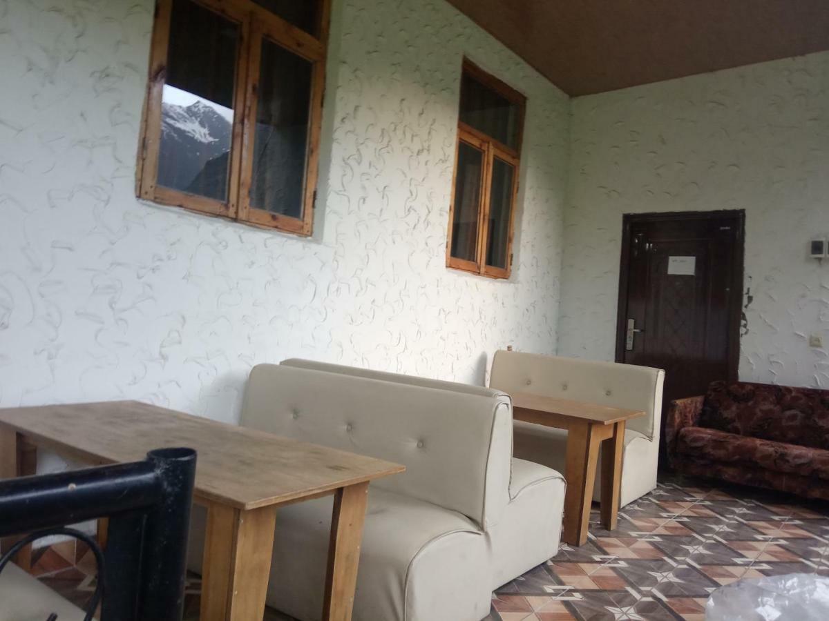 Guest House Tavaduri Mestia Exterior foto
